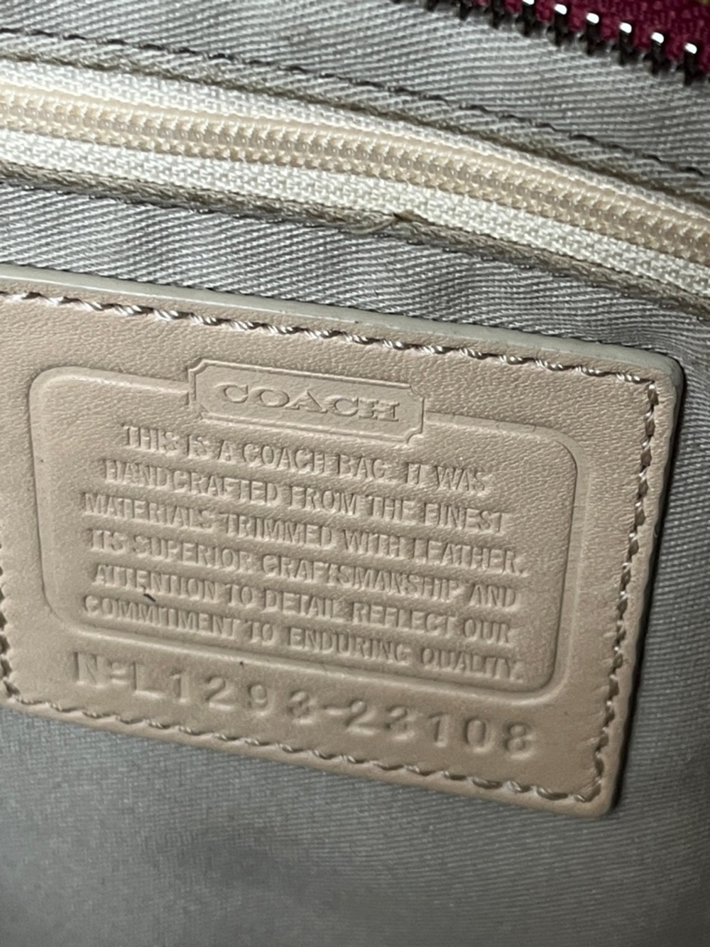 Coach Legacy Tote EUC - Picture 8 of 13